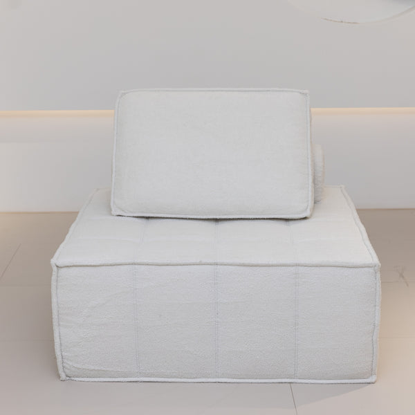 Alessia Lounge Chair – Flat Boucle