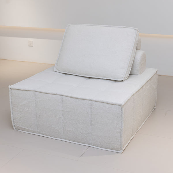 Alessia Lounge Chair – Flat Boucle