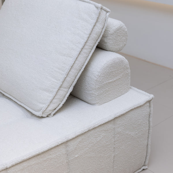 Alessia Lounge Chair – Flat Boucle