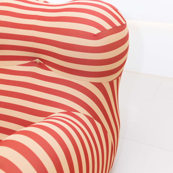 Rosa Embrace Lounge Chair