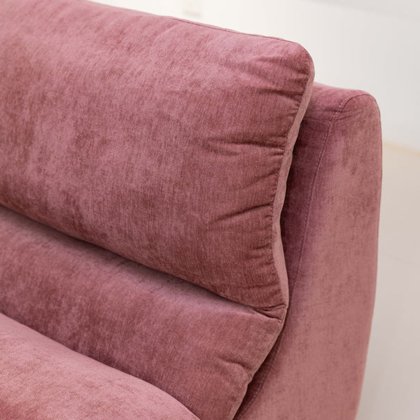 Loma Leisure Chair – Soft Curve Design